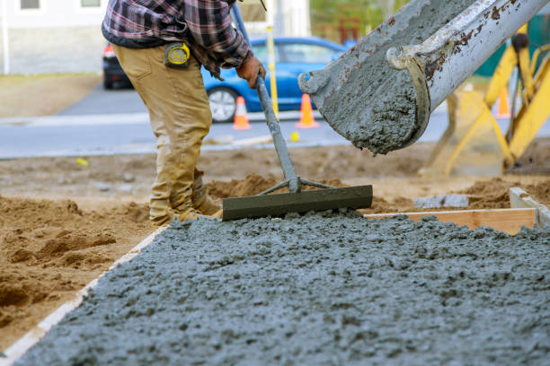 Best Affordable Concrete Contractor  in Mingo Junction, OH
